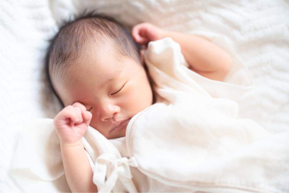 授乳中に飲めるおすすめのハーブティーをご紹介！期待できる効果や注意点も解説