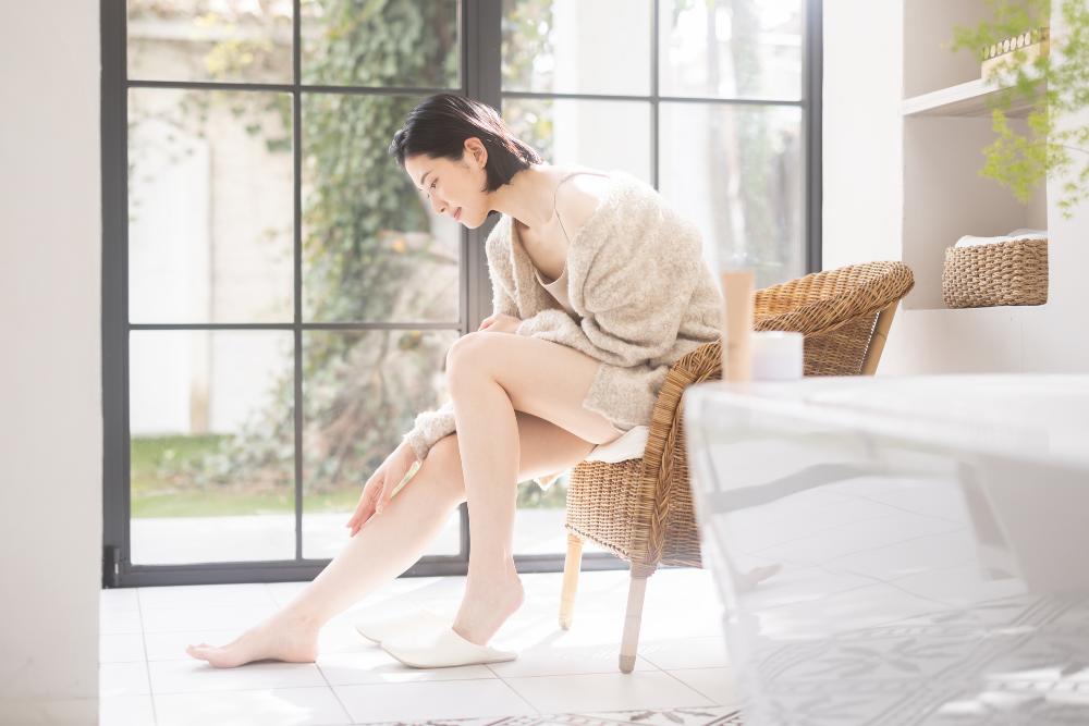 ハーブティーでむくみは改善できる？その理由や効果が期待できるハーブを紹介